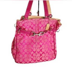 🎀 BARBIE PINK 🎀✨ VINTAGE COACH SHOULDER BAG